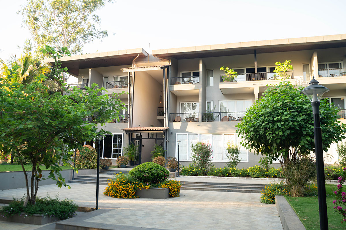 Courtyard-08