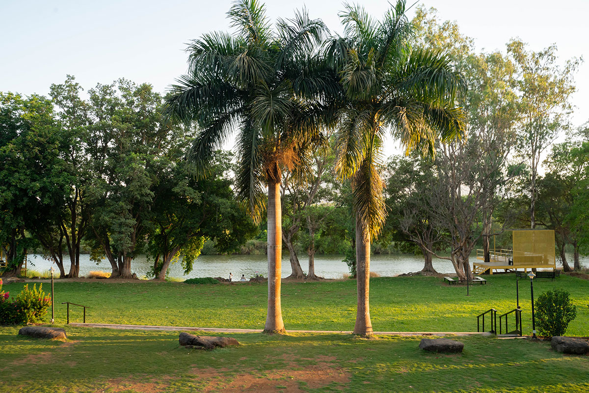 river-crest-01